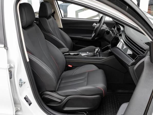 Omoda S5 с пробегом 2023 года, цена 1 630 000 рублей, 12250 км, седан, Автокод Объявления