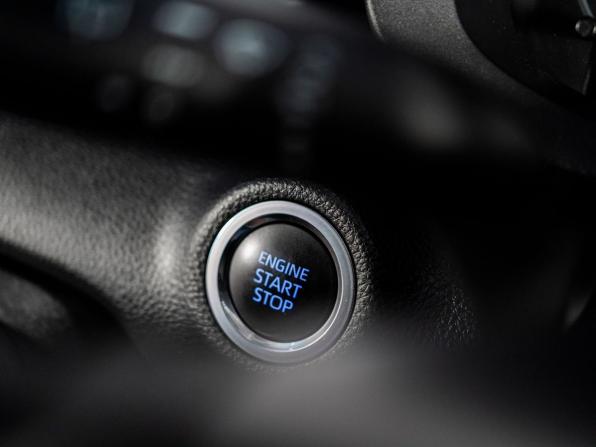 Toyota Yaris IV с пробегом 2020 года, цена 1 090 300 рублей, 60241 км, хэтчбек, Автокод Объявления