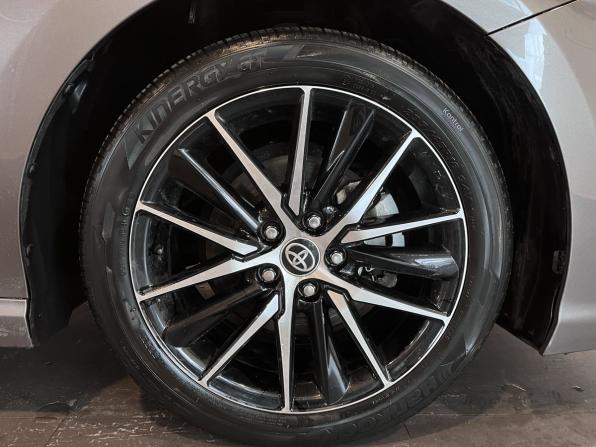 Toyota Camry VIII (XV70) Рестайлинг с пробегом 2022 года, цена 2 740 000 рублей, 27930 км, седан, Автокод Объявления