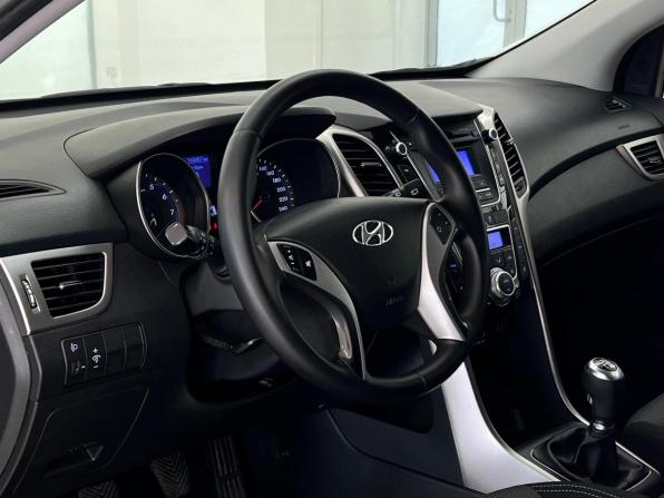 Hyundai i30 II с пробегом 2014 года, цена 979 000 рублей, 165447 км, хэтчбек, Автокод Объявления
