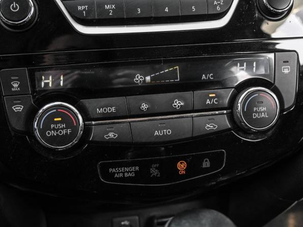 Nissan Qashqai II с пробегом 2017 года, цена 1 599 000 рублей, 128997 км, внедорожник, Автокод Объявления