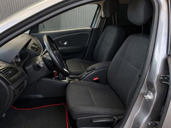 Renault Megane III Рестайлинг с пробегом 2012 года, цена 577 000 рублей, 269790 км, хэтчбек, Автокод Объявления