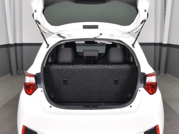 Toyota Vitz III (XP130) Рестайлинг 2 с пробегом 2019 года, цена 1 049 995 рублей, 88181 км, хэтчбек, Автокод Объявления