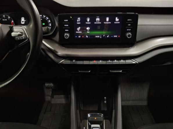 Skoda Octavia IV (A8) с пробегом 2021 года, цена 2 420 000 рублей, 91747 км, лифтбек, Автокод Объявления