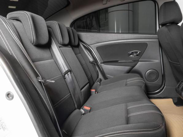 Renault Fluence I Рестайлинг с пробегом 2014 года, цена 725 800 рублей, 174408 км, седан, Автокод Объявления