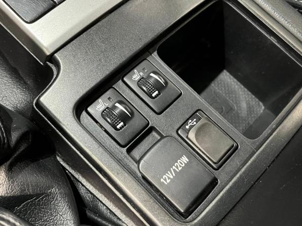 Toyota Land Cruiser Prado 150 Series Рестайлинг 1 с пробегом 2014 года, цена 3 330 000 рублей, 220450 км, внедорожник, Автокод Объявления