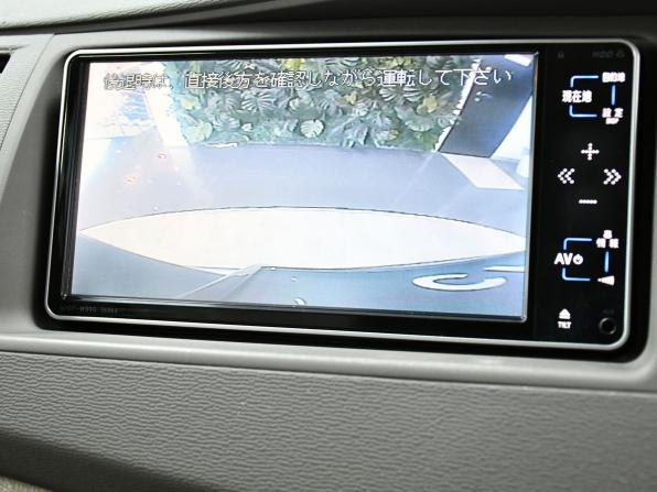 Toyota ISis I Рестайлинг с пробегом 2009 года, цена 1 137 000 рублей, 218137 км, компактвэн, Автокод Объявления
