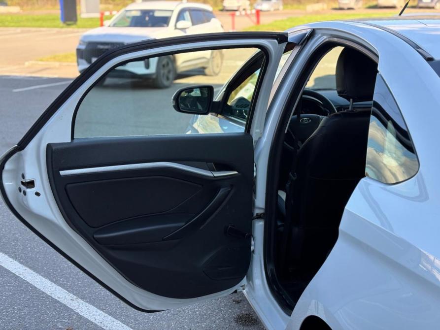 Lada (ВАЗ) Vesta I Томск  - изображение 15