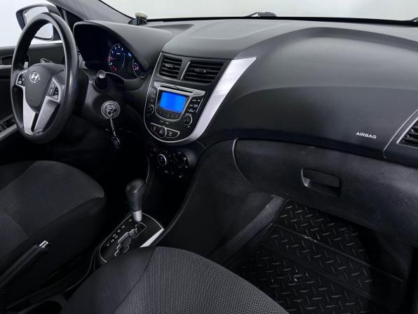 Hyundai Solaris I с пробегом 2012 года, цена 887 000 рублей, 95674 км, хэтчбек, Автокод Объявления