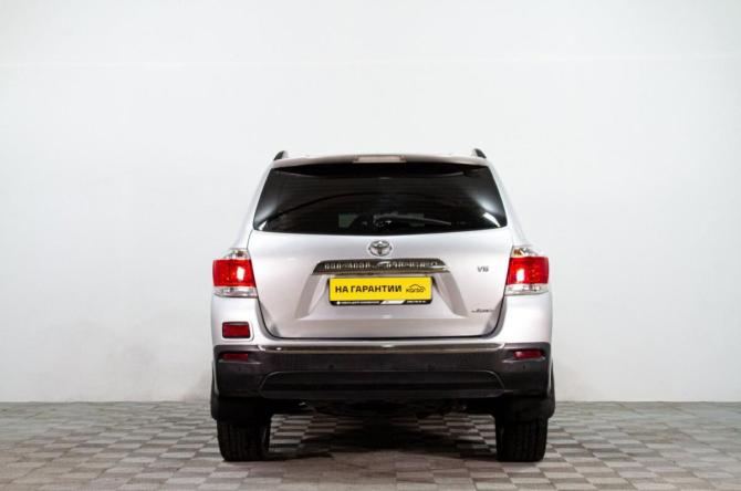 Toyota Highlander II (XU40) Рестайлинг с пробегом 2011 года, цена 1 699 000 рублей, 322000 км, внедорожник, Автокод Объявления