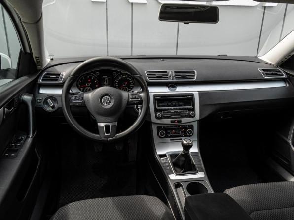Volkswagen Passat B7 с пробегом 2011 года, цена 825 000 рублей, 193632 км, седан, Автокод Объявления