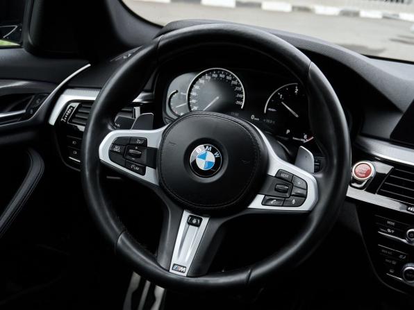 BMW 5 серии VII (G30/G31/G38) с пробегом 2018 года, цена 2 948 000 рублей, 211839 км, седан, Автокод Объявления