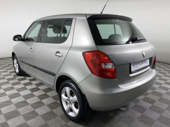 Skoda Fabia II с пробегом 2010 года, цена 585 000 рублей, 202000 км, хэтчбек, Автокод Объявления