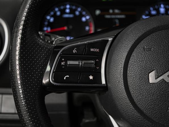 Kia Forte III Рестайлинг с пробегом 2021 года, цена 2 288 000 рублей, 103546 км, седан, Автокод Объявления