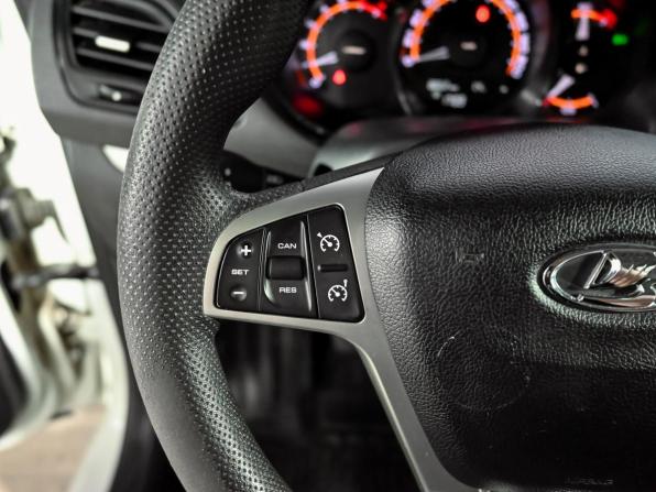 Lada (ВАЗ) Vesta I с пробегом 2019 года, цена 900 000 рублей, 126947 км, седан, Автокод Объявления