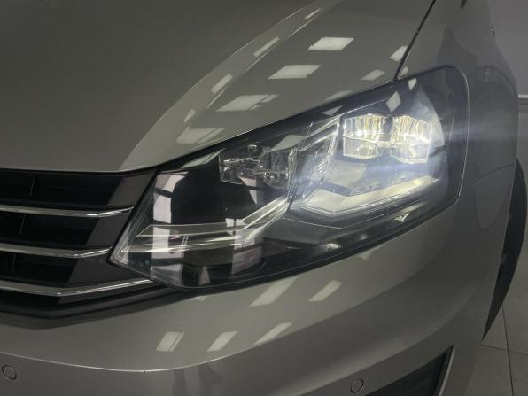 Volkswagen Polo V Рестайлинг с пробегом 2019 года, цена 1 395 000 рублей, 60731 км, седан, Автокод Объявления