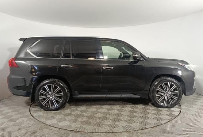 Lexus LX III Рестайлинг 2 с пробегом 2017 года, цена 6 950 000 рублей, 237043 км, внедорожник, Автокод Объявления