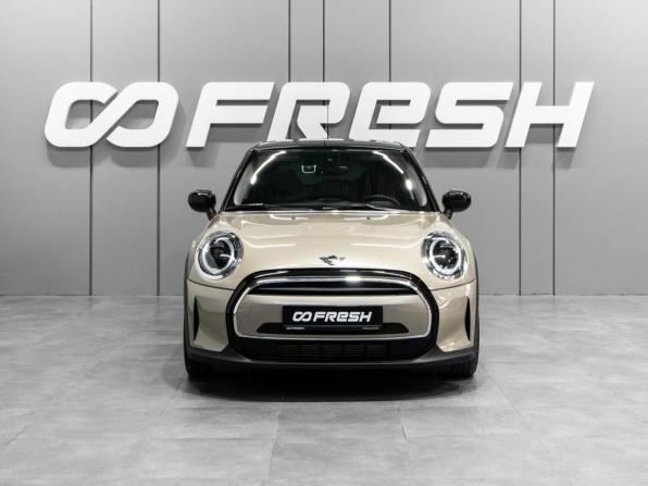 Mini Hatch III (F55/F56) Рестайлинг 2 с пробегом 2022 года, цена 3 149 000 рублей, 16192 км, хэтчбек, Автокод Объявления
