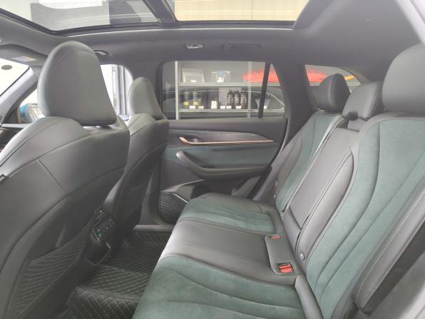 Geely Monjaro I с пробегом 2023 года, цена 3 270 000 рублей, 17800 км, внедорожник, Автокод Объявления