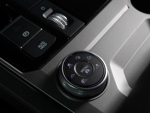 Volkswagen Touareg III с пробегом 2019 года, цена 7 999 000 рублей, 46743 км, внедорожник, Автокод Объявления