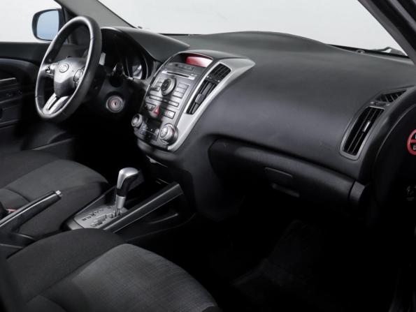 Kia Ceed I Рестайлинг с пробегом 2010 года, цена 450 000 рублей, 284839 км, хэтчбек, Автокод Объявления