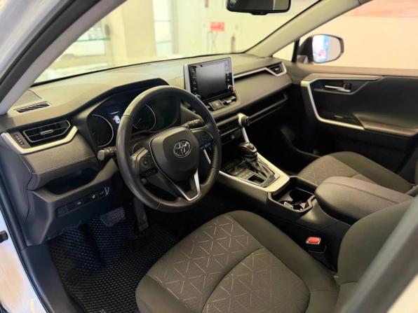 Toyota RAV4 V (XA50) с пробегом 2021 года, цена 3 520 000 рублей, 46181 км, внедорожник, Автокод Объявления