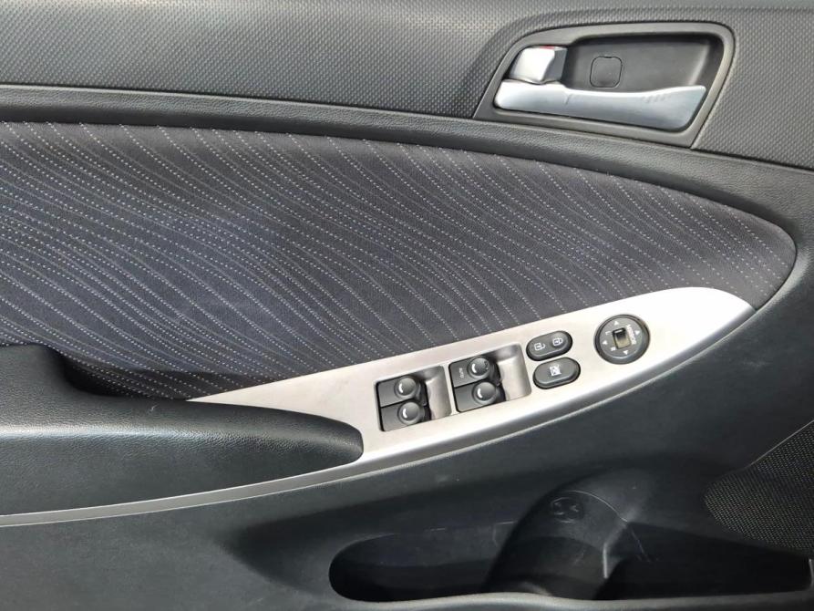 Hyundai Solaris I Рестайлинг Пермь  - изображение 19