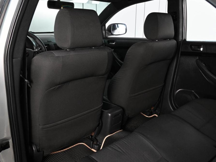 Toyota Avensis II Рестайлинг Ростов-на-Дону  - изображение 11