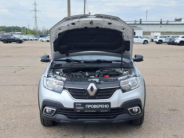Renault Logan II Рестайлинг с пробегом 2018 года, цена 1 170 000 рублей, 100588 км, седан, Автокод Объявления