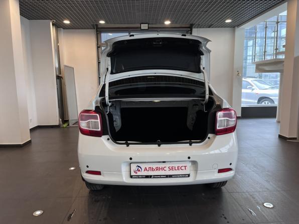 Renault Logan II Рестайлинг с пробегом 2019 года, цена 1 040 000 рублей, 131895 км, седан, Автокод Объявления