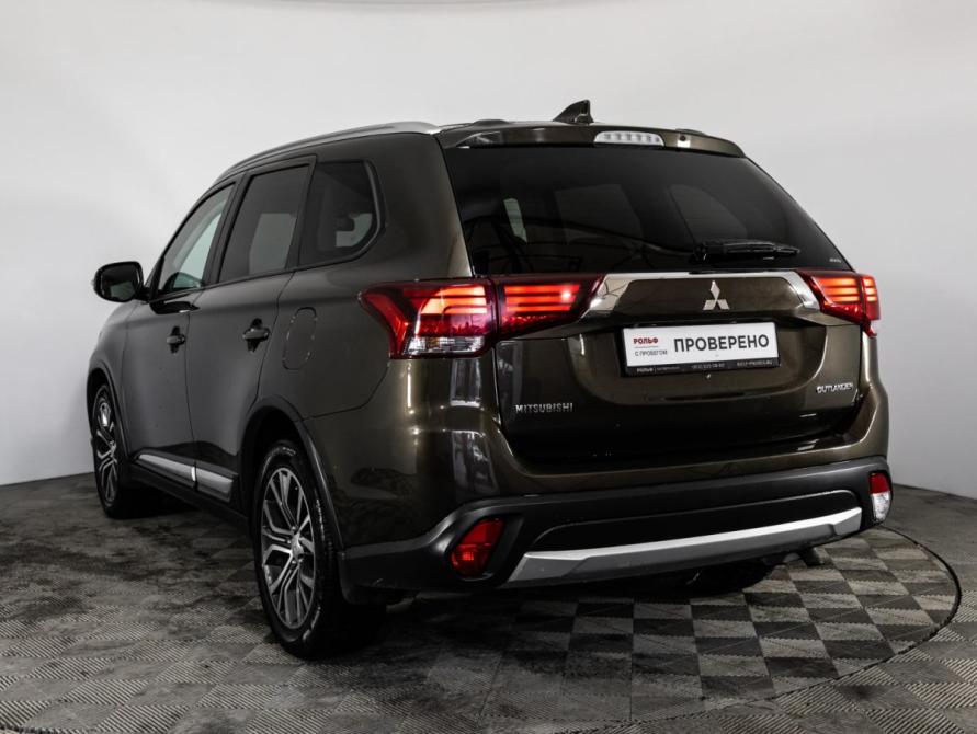 Mitsubishi Outlander III Рестайлинг 2 Санкт-Петербург  - изображение 8