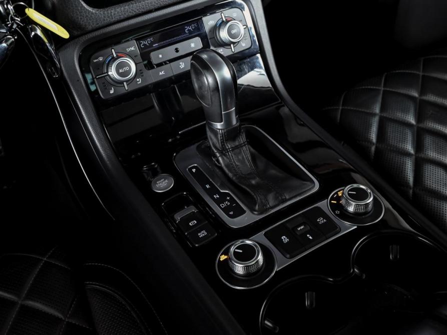 Volkswagen Touareg II Рестайлинг Екатеринбург  - изображение 19