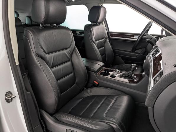 Volkswagen Touareg II Рестайлинг с пробегом 2016 года, цена 2 625 000 рублей, 147407 км, внедорожник, Автокод Объявления