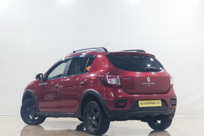 Renault Sandero II Рестайлинг с пробегом 2018 года, цена 1 169 000 рублей, 132000 км, хэтчбек, Автокод Объявления