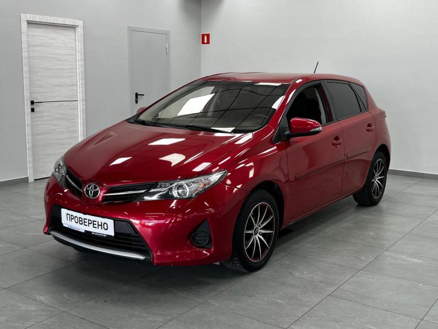 Toyota Auris II Казань  - изображение 1