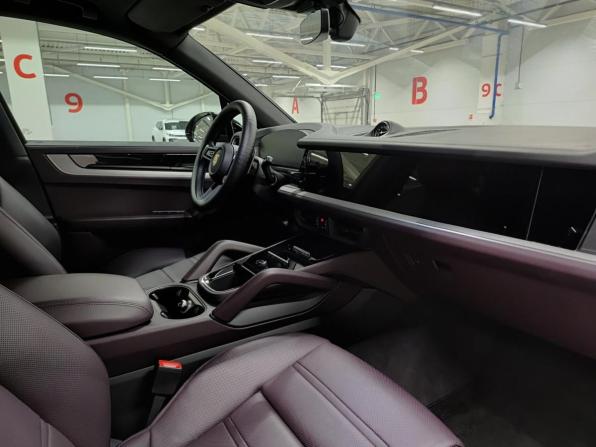 Porsche Cayenne III Рестайлинг с пробегом 2024 года, цена 15 500 000 рублей, 25353 км, внедорожник, Автокод Объявления