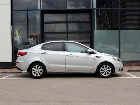 Kia Rio III Рестайлинг с пробегом 2015 года, цена 1 200 000 рублей, 98000 км, седан, Автокод Объявления