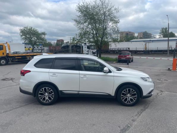 Mitsubishi Outlander III Рестайлинг 2 с пробегом 2018 года, цена 1 490 000 рублей, 249000 км, внедорожник, Автокод Объявления