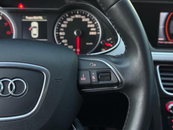 Audi A4 IV (B8) Рестайлинг с пробегом 2013 года, цена 1 265 000 рублей, 217849 км, седан, Автокод Объявления