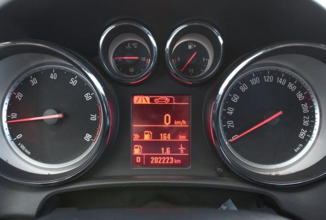 Opel Astra J Рестайлинг с пробегом 2013 года, цена 800 000 рублей, 202223 км, хэтчбек, Автокод Объявления