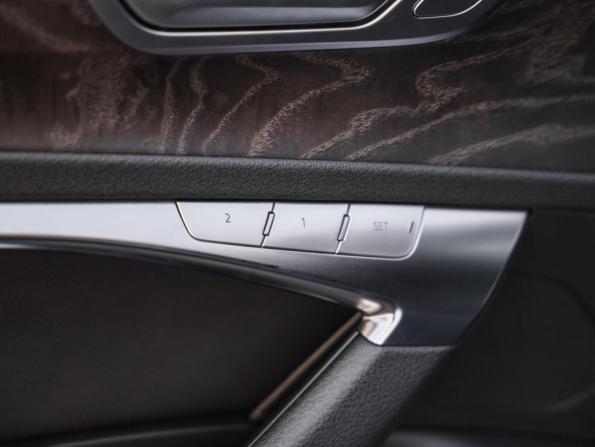 Audi A6 V (C8) с пробегом 2019 года, цена 3 325 000 рублей, 147455 км, седан, Автокод Объявления