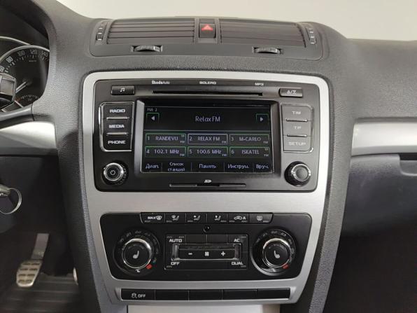Skoda Octavia II (A5) Рестайлинг с пробегом 2012 года, цена 950 000 рублей, 398788 км, универсал, Автокод Объявления