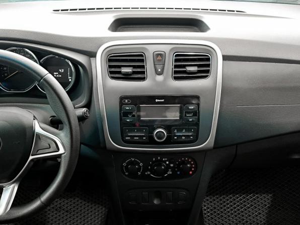 Renault Logan II Рестайлинг с пробегом 2019 года, цена 995 000 рублей, 143826 км, седан, Автокод Объявления