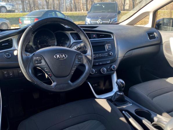 Kia Ceed II Рестайлинг с пробегом 2016 года, цена 1 299 000 рублей, 93000 км, универсал, Автокод Объявления