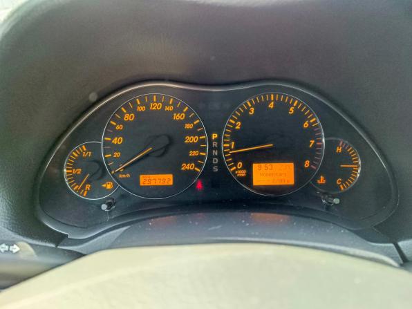 Toyota Avensis II Рестайлинг с пробегом 2006 года, цена 650 000 рублей, 297791 км, седан, Автокод Объявления