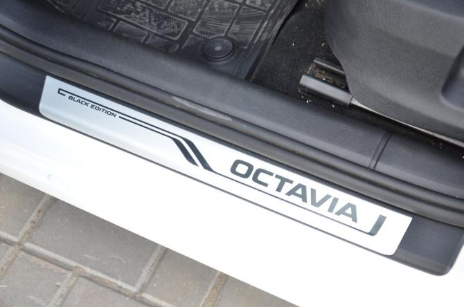 Skoda Octavia III (A7) Рестайлинг с пробегом 2018 года, цена 1 739 900 рублей, 141941 км, лифтбек, Автокод Объявления
