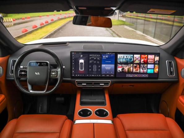Li Auto (Lixiang) L7 I с пробегом 2023 года, цена 5 699 000 рублей, 77340 км, внедорожник, Автокод Объявления