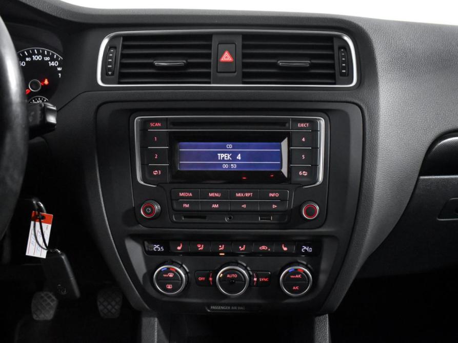 Volkswagen Jetta VI Рестайлинг Санкт-Петербург  - изображение 18