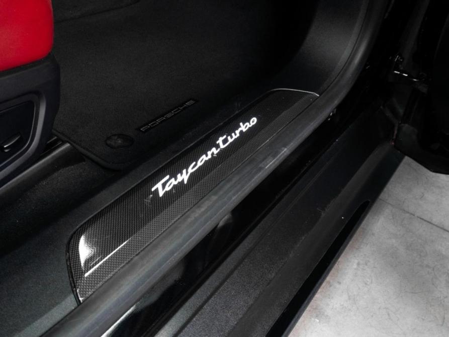 Porsche Taycan I Тюмень  - изображение 37