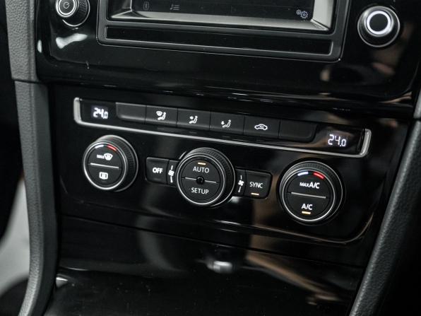 Volkswagen Golf VII с пробегом 2013 года, цена 1 300 000 рублей, 95377 км, хэтчбек, Автокод Объявления